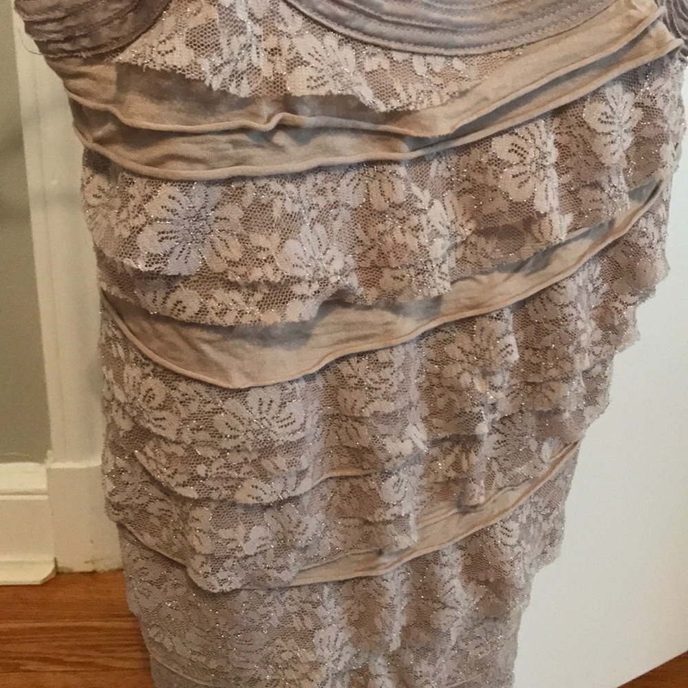 Express Ruffle Lace Top - Picture 4 of 8